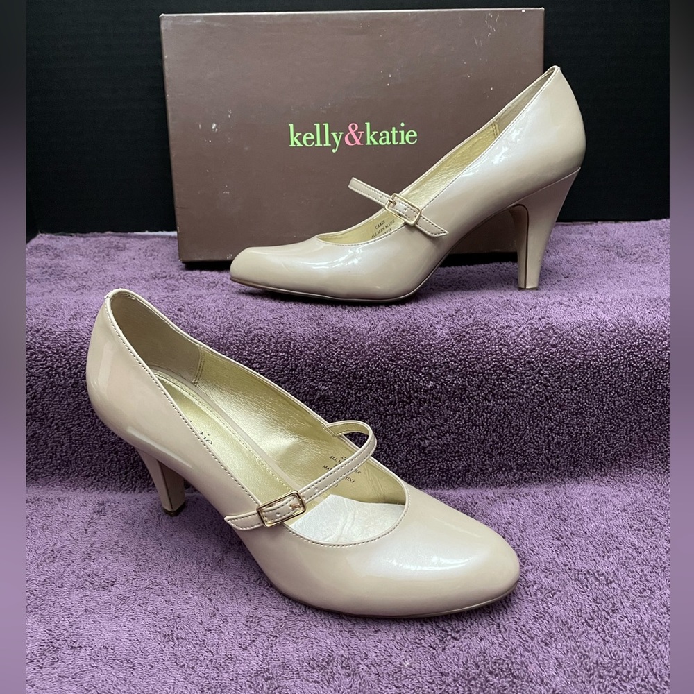 Kelly & Katie Campagne Patent Cross Strapped Heel